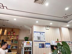-晋合湘山西刀削面(中冀斯巴鲁大厦店)