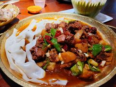 新疆大盘鸡-楼兰新疆主题餐厅(悠方店)