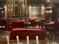 -恰餐厅及酒吧 CHAR Bar & Grill (北京丽都皇冠假日店)