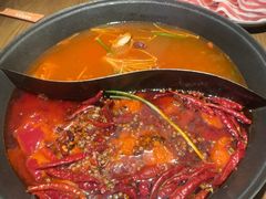 -巴卤社老火锅(财富店)