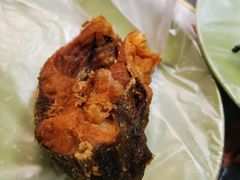 -艾力江和田馕坑烤肉店