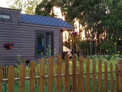 -龙湖东院农庄(乡间小路店)