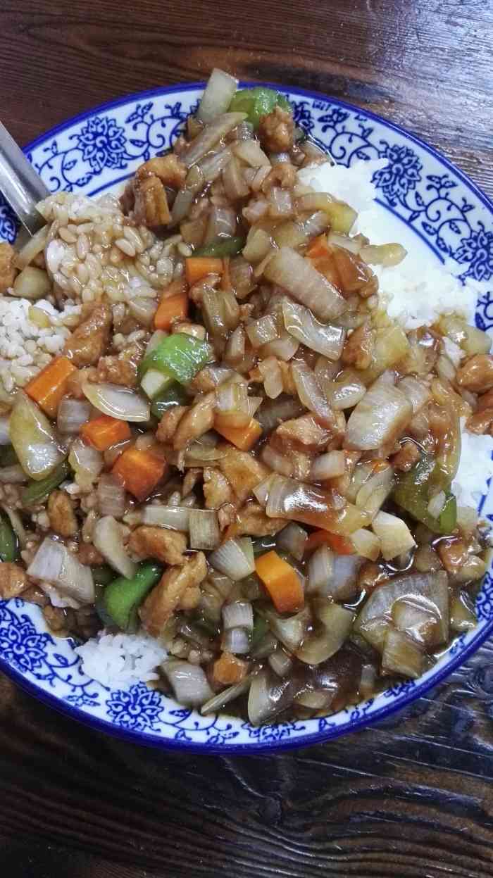 清真兰州俊宝抻面-"单位附近,很方便的,价格合理非常实惠,人.