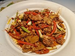 -阿瓦山寨·湘菜现炒·剁椒鱼头王(咸阳总店)