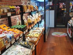 面包甜点陈列柜-原麦时光烘焙(裕华道店)