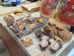 -Dough&Joe团憩(瑞虹天地月亮湾店)