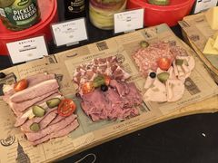 -圣丰索菲特·2 On 988 Café 自助餐厅