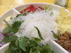 -官塘陈记鱼生·潮汕砂锅粥·牛肉火锅(潮枫路总店)