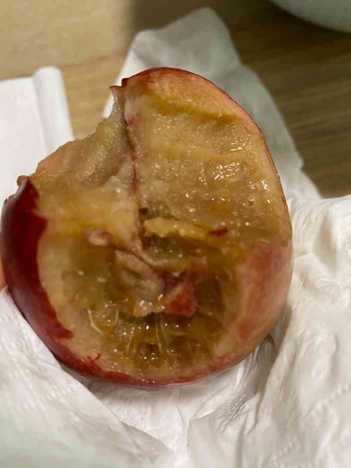 坏了的图片坏油桃照片油桃坏了坏油桃图片油桃烂了的图片油桃坏了图片