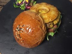 -HIGH FIVE哈福手工汉堡(桂林路店)