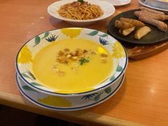 奶油玉米浓汤-萨莉亚意式餐厅(新洲家乐福店)