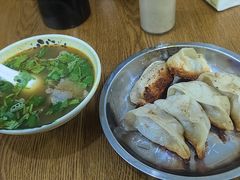 -黄阿姨锅贴大王(万航渡路店)