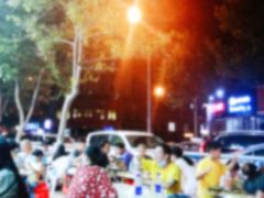 -老东镇啤酒屋海鲜加工·蒸汽海鲜·海鲜烧烤(台东店)