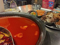 -鹿鸣山草本茶香火锅(园西路店)