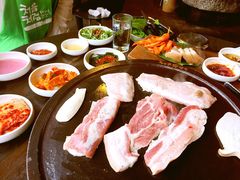 Dombe豚(黑猪肉街店)-Dombe豚(黑猪肉街店)