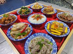 -乡村馕坑肉·烧烤·新疆菜·本地人更爱吃(阿勒泰首店)