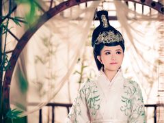 -九月鹰飞汉服摄影工作室