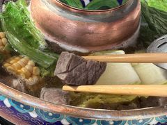 -毛辣果·贵州红酸汤牛肉火锅(西单店)
