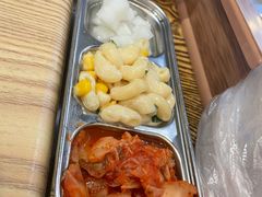 爽口泡菜-吴草鸡爪오초닭발韩食堂(融恒盈嘉中心店)