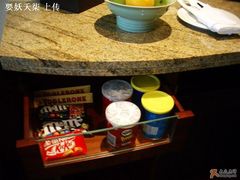 客房小酒吧-上海明天广场JW万豪酒店