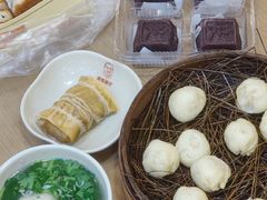 -佬钱湾仔(衣裳街店)