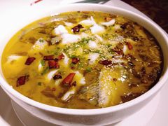 特色酸菜鱼-东海海鲜酒家(流花店)