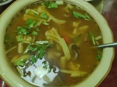 沙鱼皮酸辣汤-文仔海鲜馆