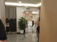 -有红鸡毛店·川菜(建设路店)