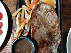 -意国小镇披萨牛排餐厅(新玛特店)