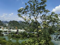 -叠彩山景区