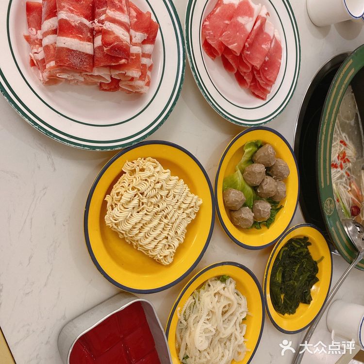 位于万象城附近 美味火锅店