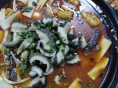 -周良天山牛杂城(天山路总店)