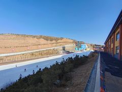 -采薇庄园四季滑雪场