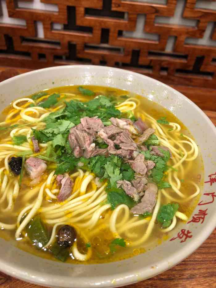 顺发拉面板面(中山门总店)-"想吃这家的牛肉拉面,已经有些时日了～ .