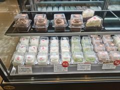 -红宝石·鲜奶小方·海派西点房(仙霞路店)