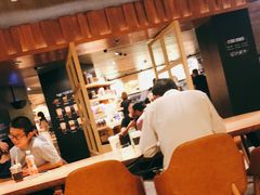 大堂-星巴克臻选(国贸商城首店)