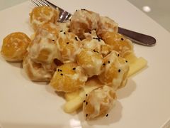 苹果青芥焗虾球-阳澄湖费尔蒙酒店颐丰阁中餐厅(马鞍山西路店)