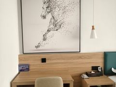 -墨客悦庭酒店(长沙麓谷涉外经济学院店)