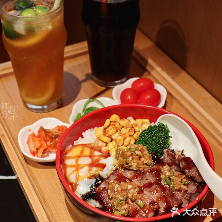 广州美食丨降温天，到氛围感十足的烧小小吃烤肉啦〜