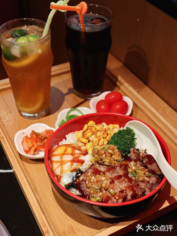 广州美食丨降温天，到氛围感十足的烧小小吃烤肉啦〜