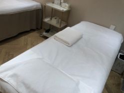 -HEYAN荷妍专业脱毛连锁机构