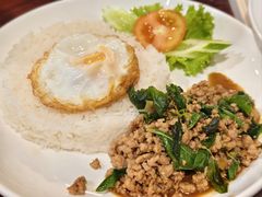 -Dang restaurant (patong phuket)