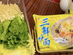 -沙胆彪炭炉牛杂煲(上海日月光广场店)