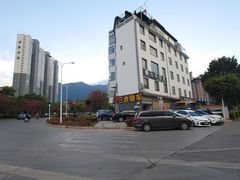 -三合租车