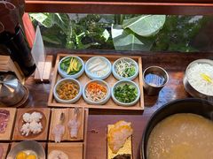 -银米·云南传统过桥米线(双廊黑金冠店)