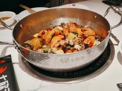 -七欣天香辣蟹火锅(闵行浦江欢乐颂店)