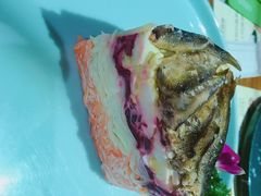 红甜菜熏鱼沙拉-通海俄式烧烤(下瓦房店)