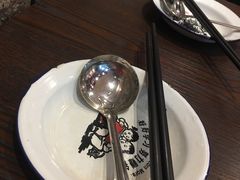 -爆炸头阿姨小四川正宗川味小吃(无任何分店)