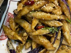 -郑小二山东特色炒鸡店(红小巷店)