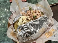 -秘密旅行Bonjour(黑金冠 江南西店)
